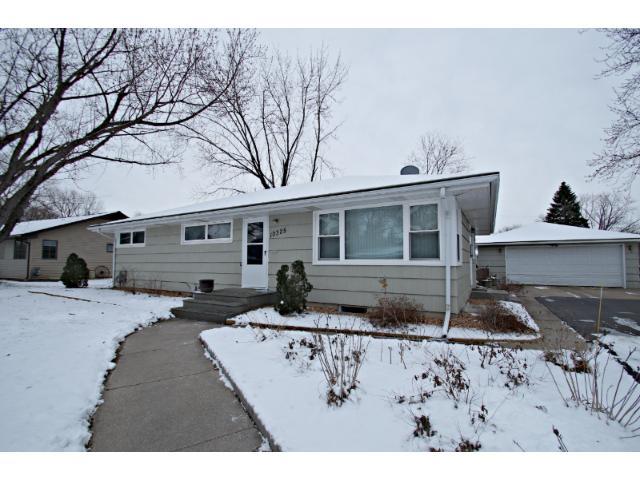 View of Residential at 10325 York Lane, Bloomington MN 55431, Bloomington - Mike Wilen | Minnesota Team Real Estate