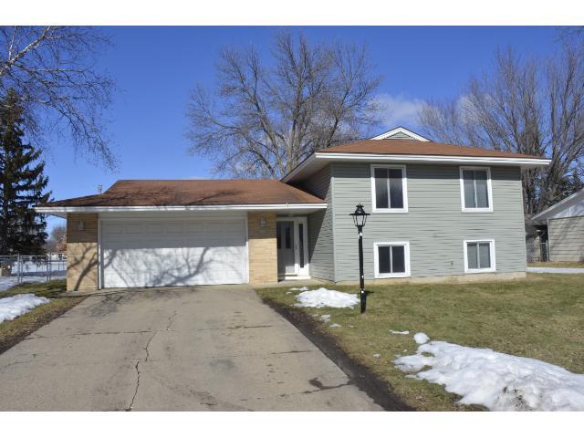 View of Residential at 905 Whitney Drive, Apple Valley MN 55124, Apple Valley - Mike Wilen | Minnesota Team Real Estate
