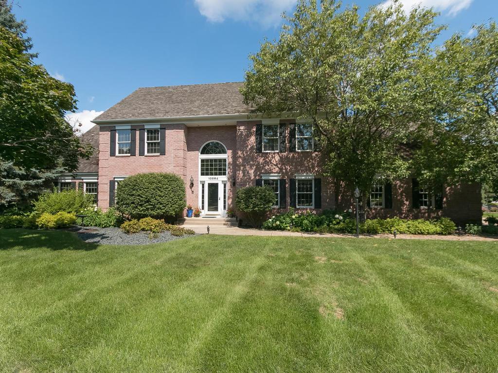 View of Residential at 10564 Bluff Road, Eden Prairie MN 55347, Eden Prairie - Mike Wilen | Minnesota Team Real Estate
