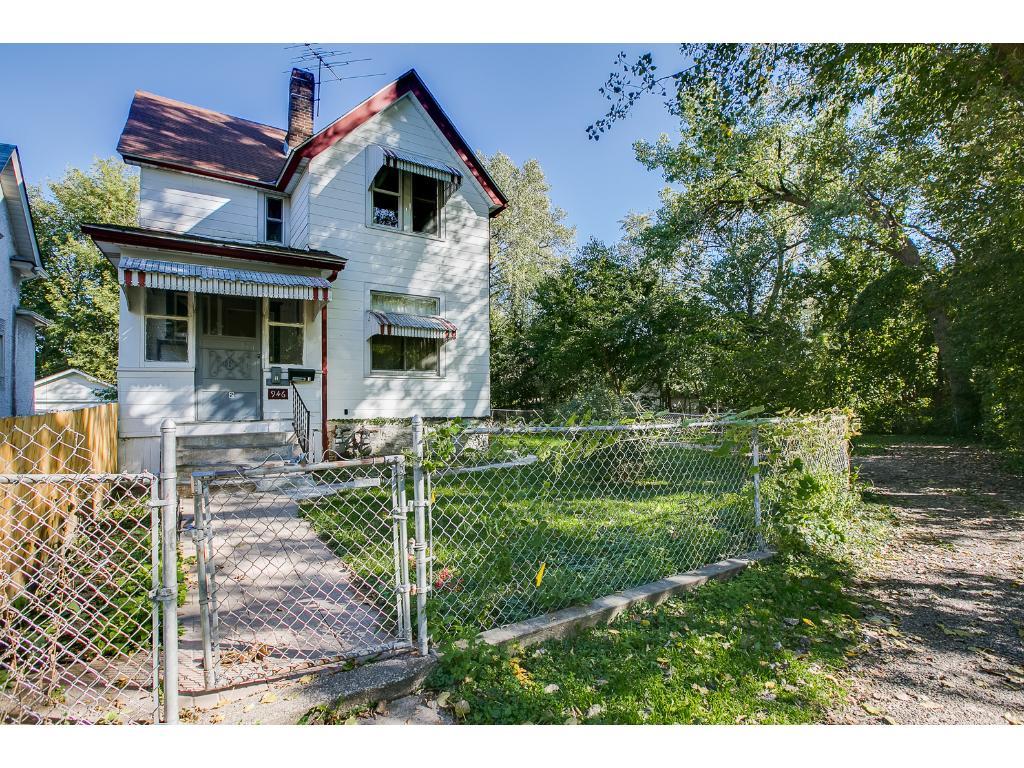 View of Residential Income at 946 Bradley Street, Saint Paul MN 55130, Saint Paul - Mike Wilen | Minnesota Team Real Estate