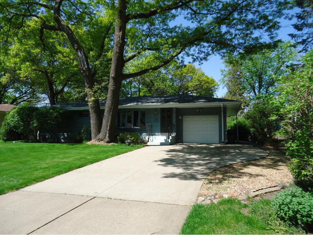 View of Residential at 2823 Matilda Street, Roseville MN 55113, Roseville - Mike Wilen | Minnesota Team Real Estate
