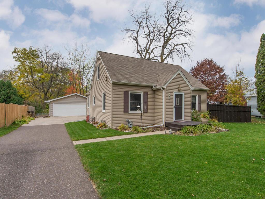 View of Residential at 949 Evar Street, Maplewood MN 55119, Maplewood - Mike Wilen | Minnesota Team Real Estate