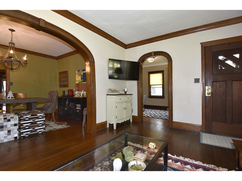 View of Residential at 978 Hawthorne Avenue, Saint Paul MN 55106, Saint Paul - Mike Wilen | Minnesota Team Real Estate