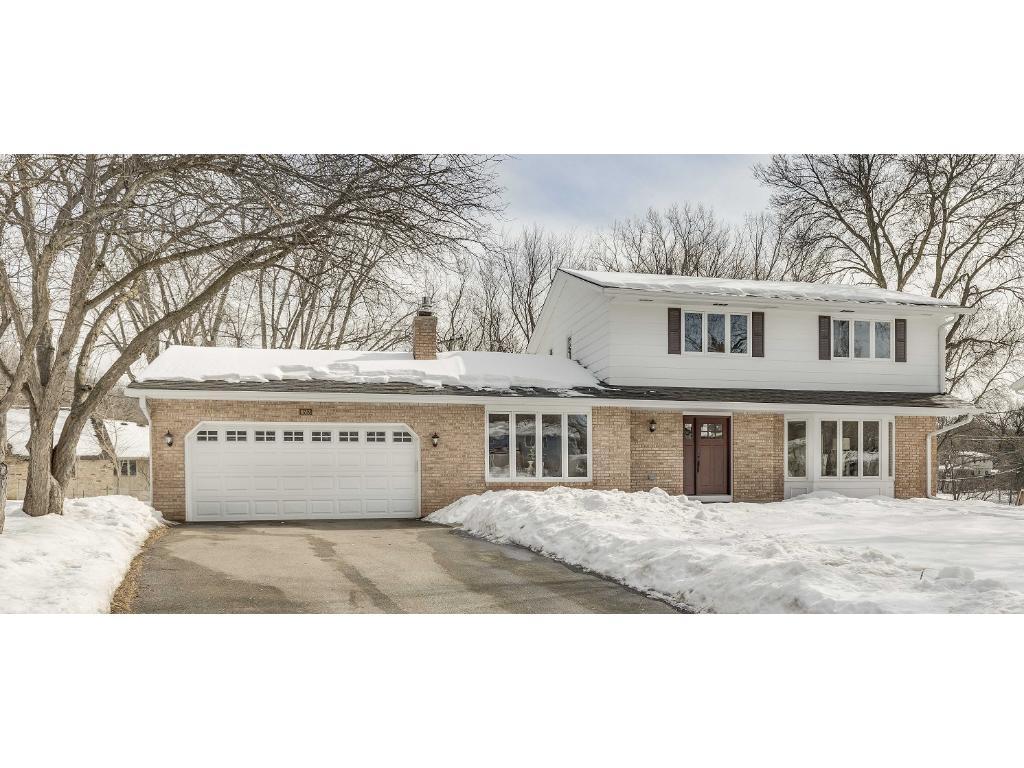 View of Residential at 6513 Ridgeview Circle, Edina MN 55439, Edina - Mike Wilen | Minnesota Team Real Estate