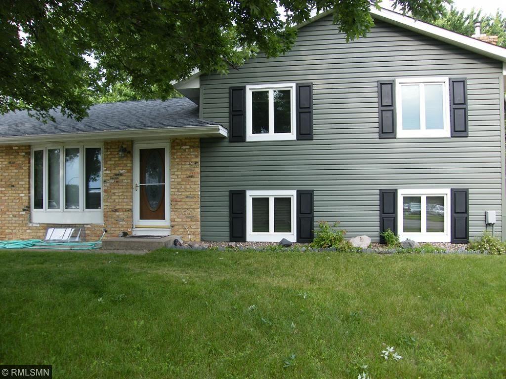 View of Residential at 927 Gardenview Drive, Apple Valley MN 55124, Apple Valley - Mike Wilen | Minnesota Team Real Estate