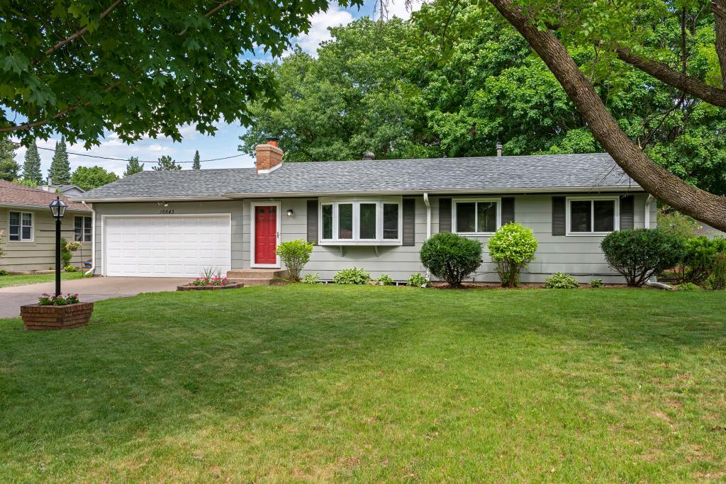 View of Residential at 10643 Kell Avenue, Bloomington MN 55437, Bloomington - Mike Wilen | Minnesota Team Real Estate