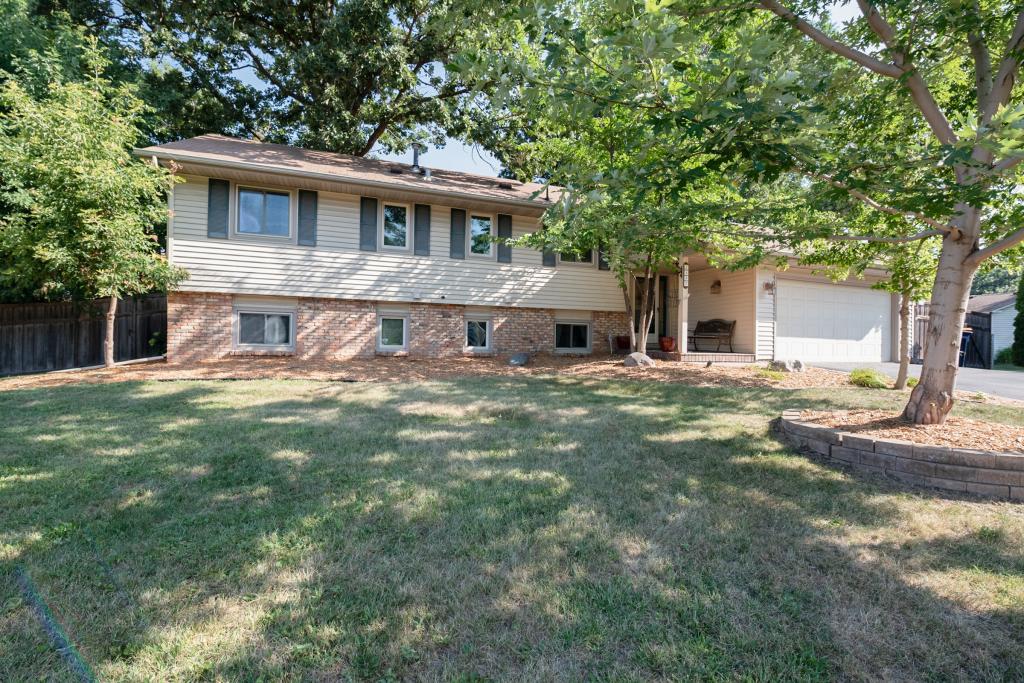 View of Residential at 7457 Upper 139th Street, Apple Valley MN 55124, Apple Valley - Mike Wilen | Minnesota Team Real Estate