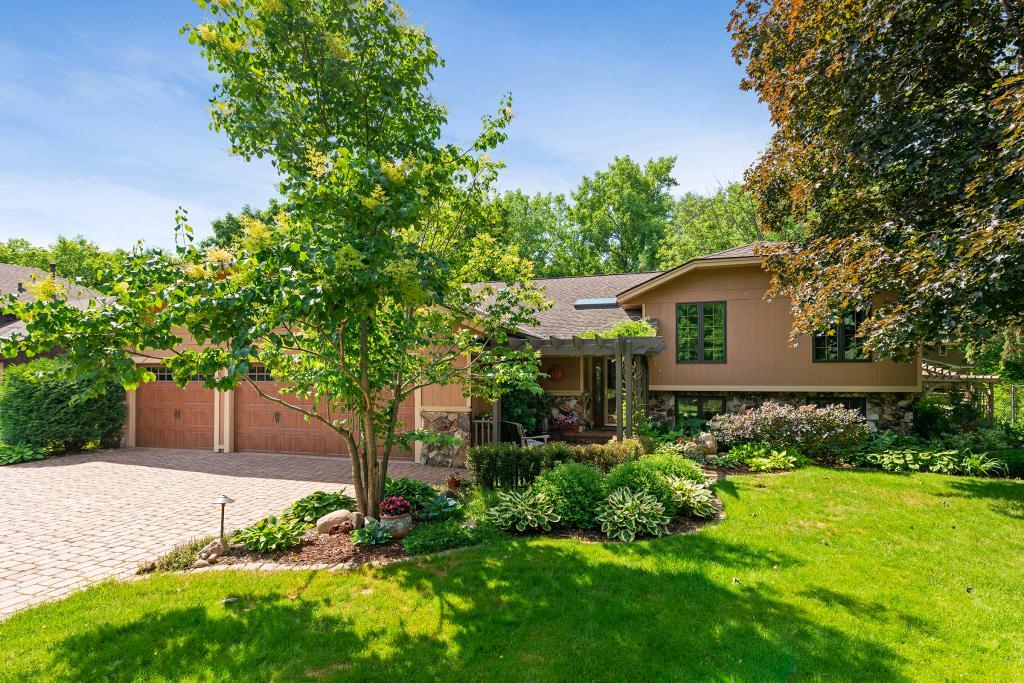 View of Residential at 1284 Nursery Hill Lane, New Brighton MN 55112, New Brighton - Mike Wilen | Minnesota Team Real Estate