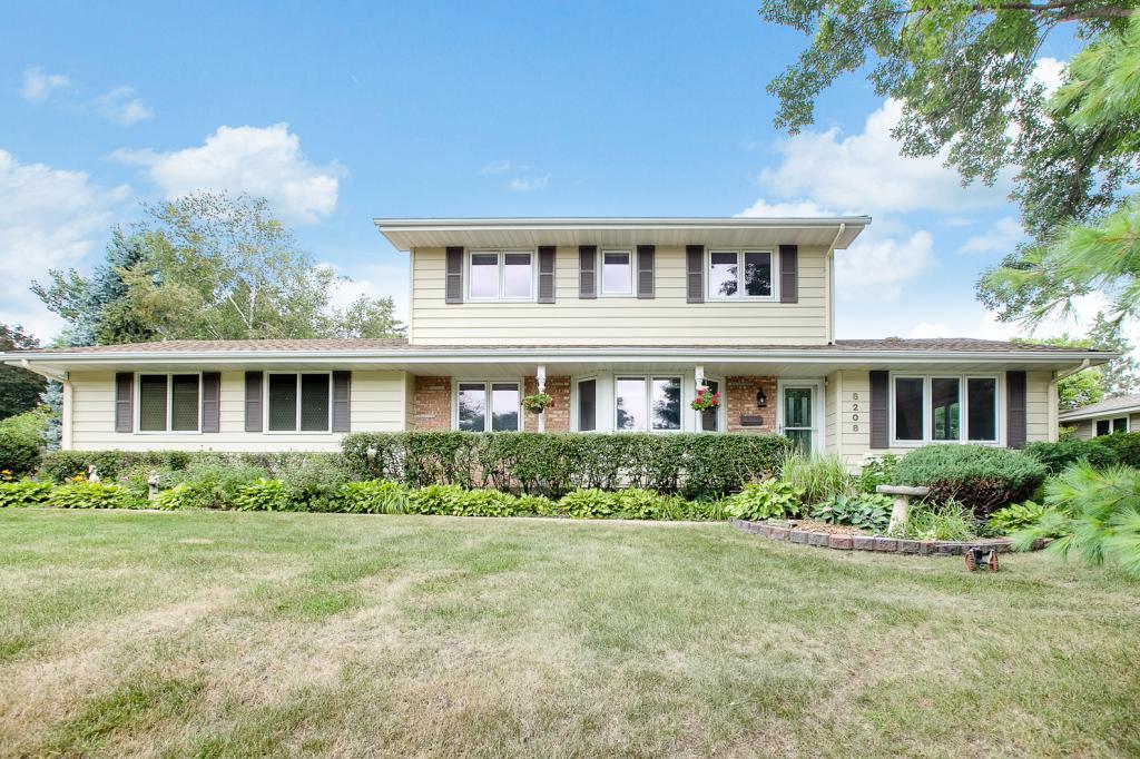 View of Residential at 8208 Franklin Avenue, Saint Louis Park MN 55426, Saint Louis Park - Mike Wilen | Minnesota Team Real Estate