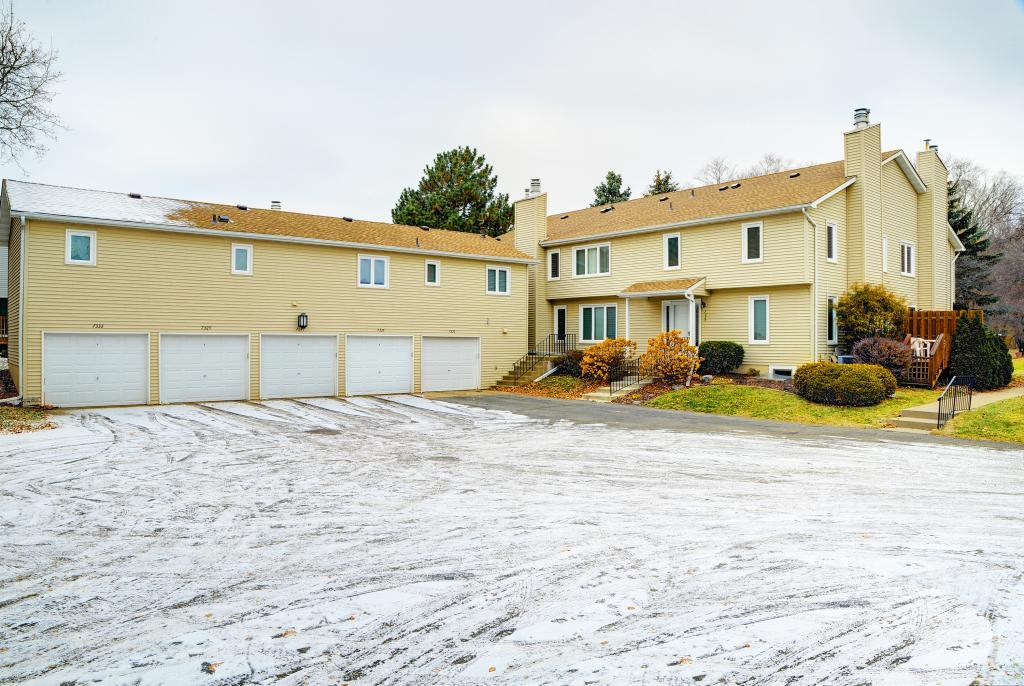 View of Residential at 7333 Woodstock Curve, Bloomington MN 55438, Bloomington - Mike Wilen | Minnesota Team Real Estate
