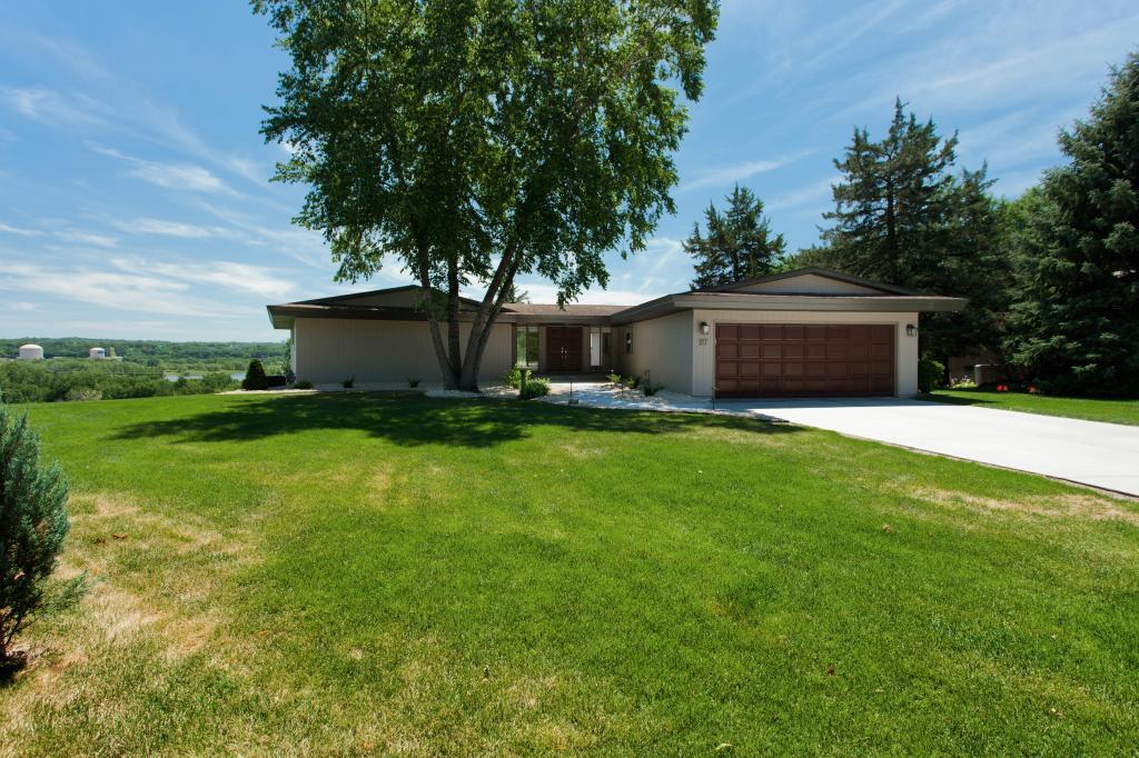 View of Residential at 127 Spring Valley Circle, Bloomington MN 55420, Bloomington - Mike Wilen | Minnesota Team Real Estate