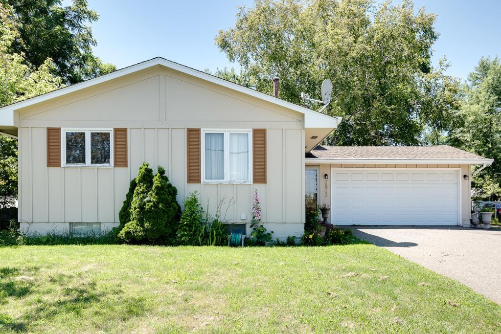 View of Residential at 3933 Winnetka Avenue, New Hope MN 55427, New Hope - Mike Wilen | Minnesota Team Real Estate