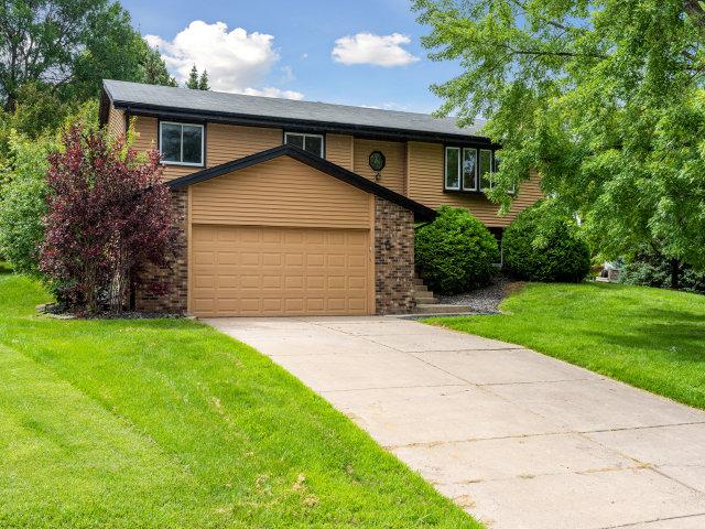 View of Residential at 17135 Round Lake Road, Eden Prairie MN 55346, Eden Prairie - Mike Wilen | Minnesota Team Real Estate