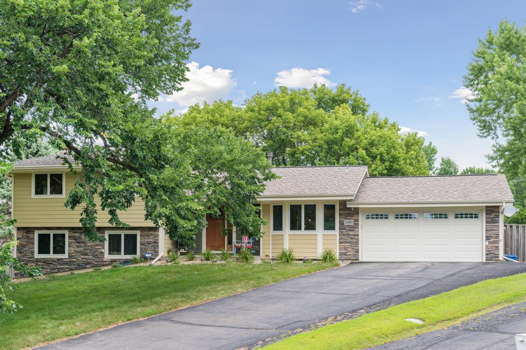 View of Residential at 12905 130th Street Court, Burnsville MN 55337, Burnsville - Mike Wilen | Minnesota Team Real Estate