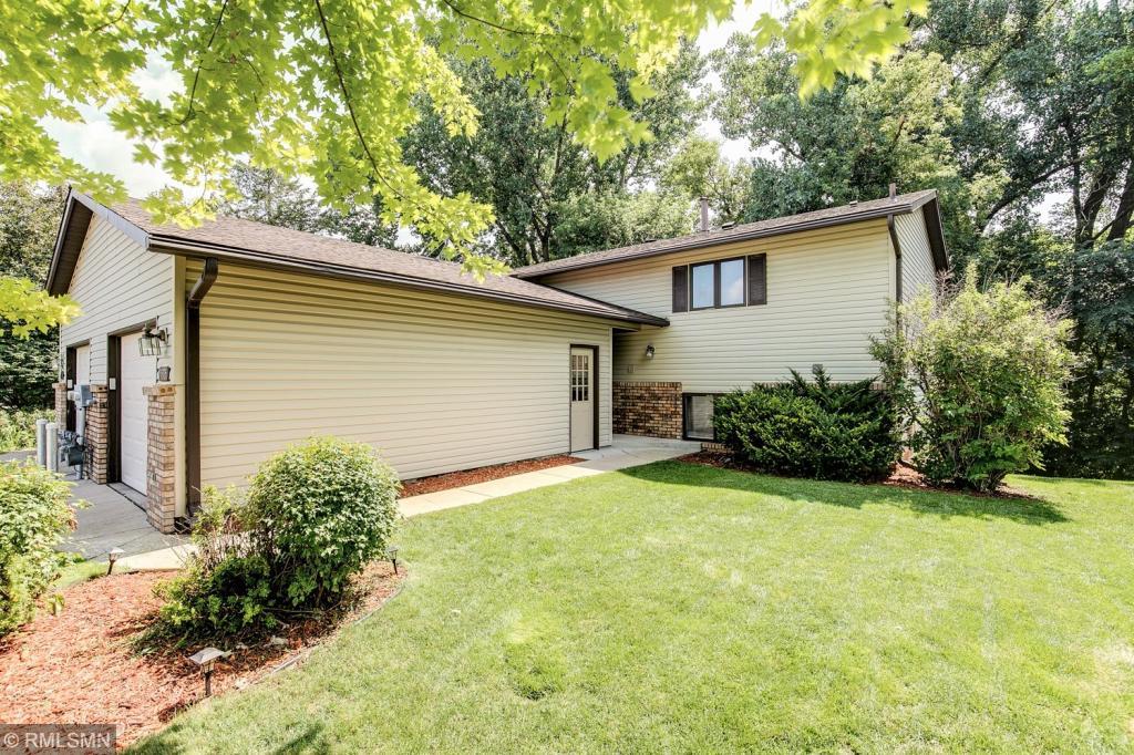 View of Residential at 7575 Bittersweet Drive, Eden Prairie MN 55344, Eden Prairie - Mike Wilen | Minnesota Team Real Estate