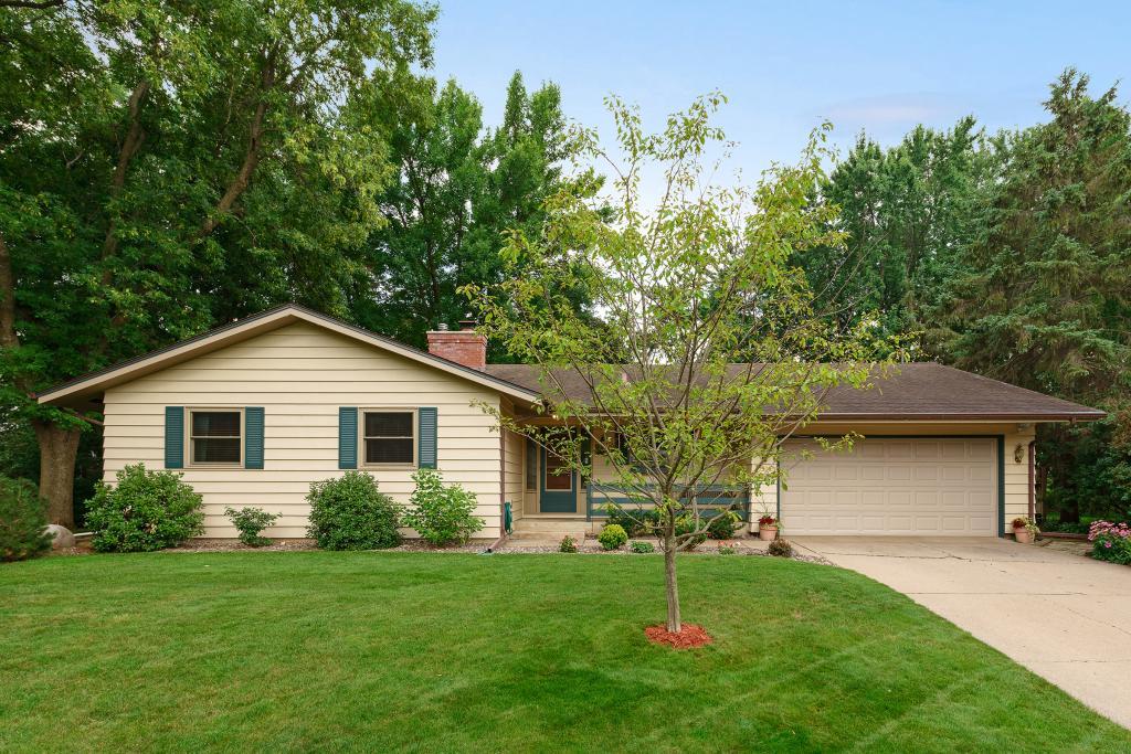View of Residential at 2568 Oak Drive, White Bear Lake MN 55110, White Bear Lake - Mike Wilen | Minnesota Team Real Estate