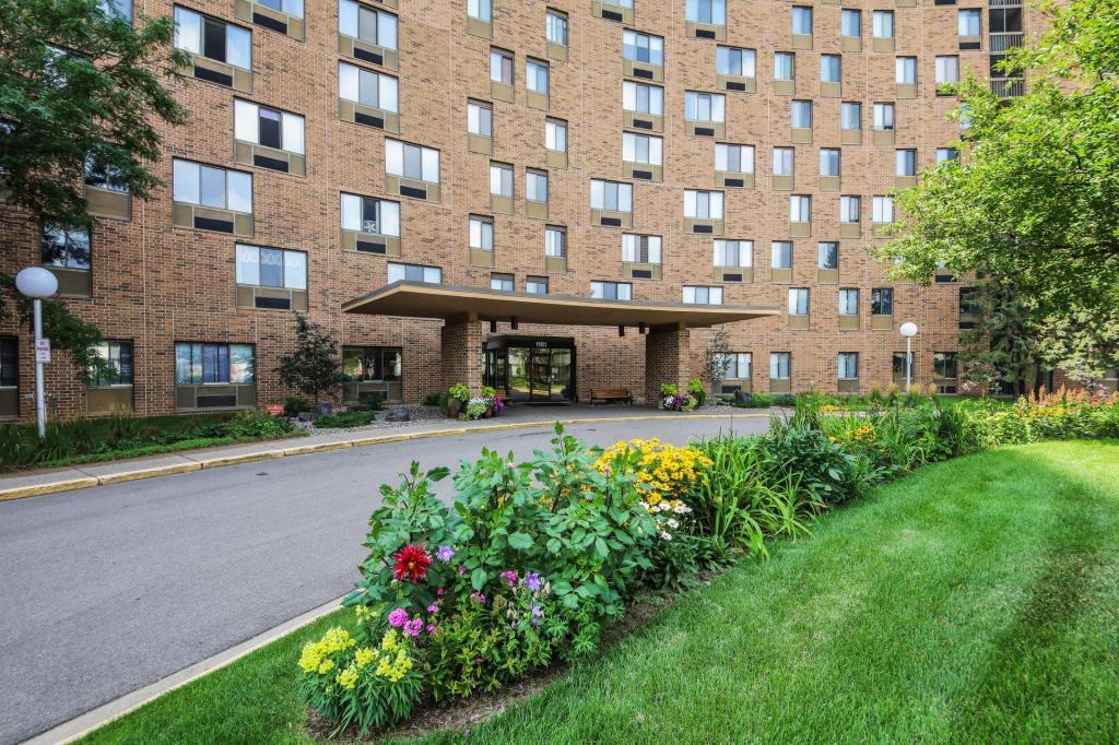 View of Residential at 1181 Edgcumbe Road #1208, Saint Paul MN 55105, Saint Paul - Mike Wilen | Minnesota Team Real Estate