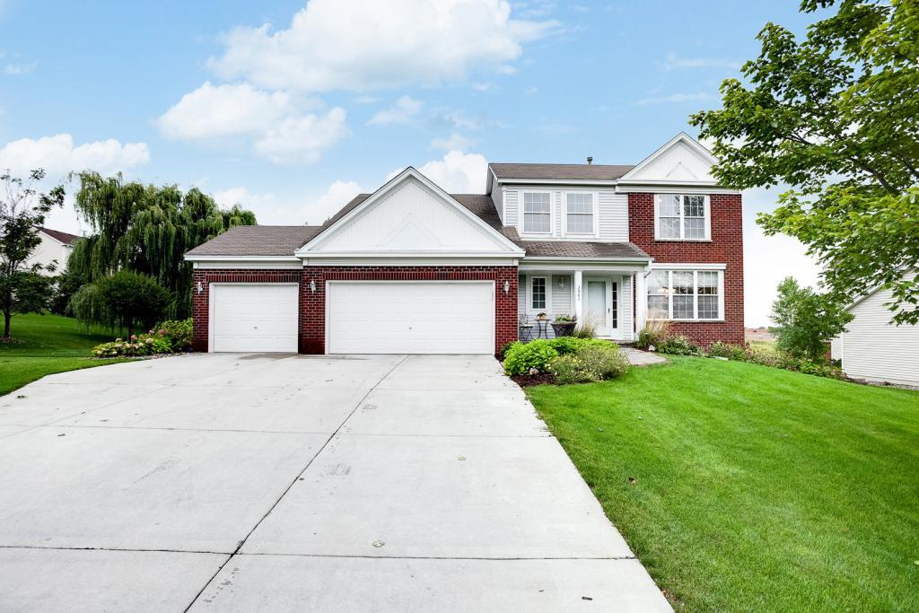 View of Residential at 3901 Oxford Drive, Woodbury MN 55125, Woodbury - Mike Wilen | Minnesota Team Real Estate