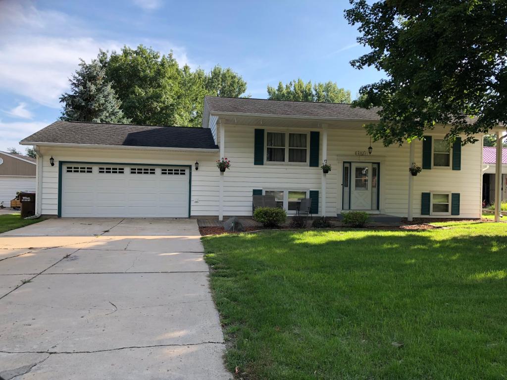 View of Residential at 6921 35th Street, Oakdale MN 55128, Oakdale - Mike Wilen | Minnesota Team Real Estate
