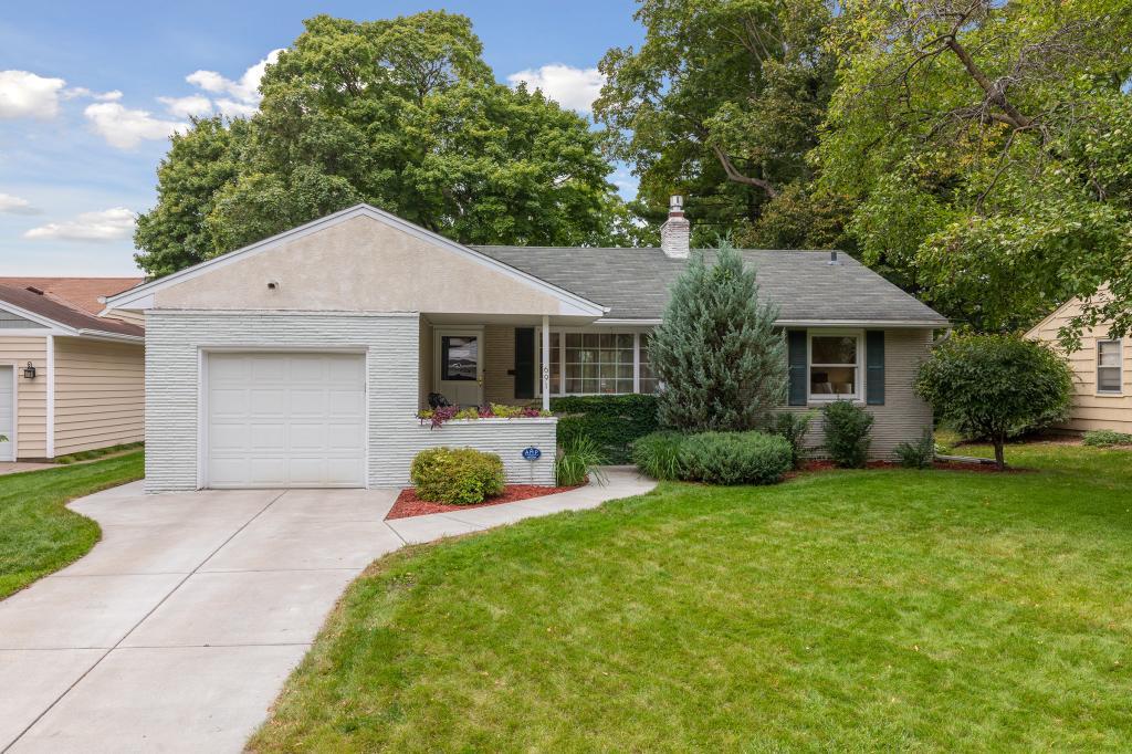 View of Residential at 691 Woodlawn Avenue, Saint Paul MN 55116, Saint Paul - Mike Wilen | Minnesota Team Real Estate