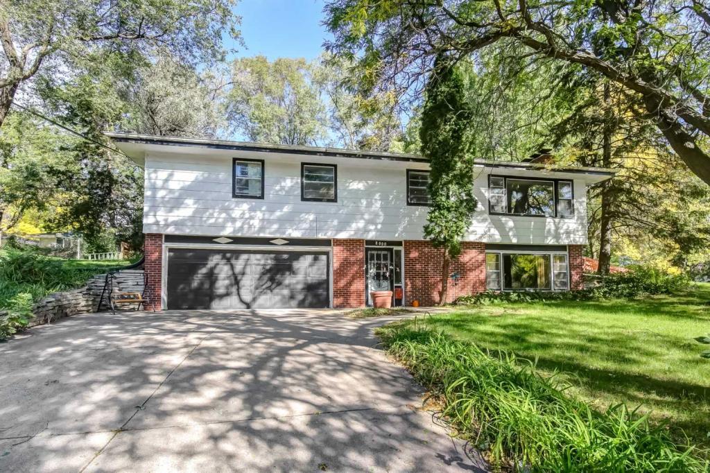 View of Residential at 8000 Northern Drive, Crystal MN 55427, Crystal - Mike Wilen | Minnesota Team Real Estate