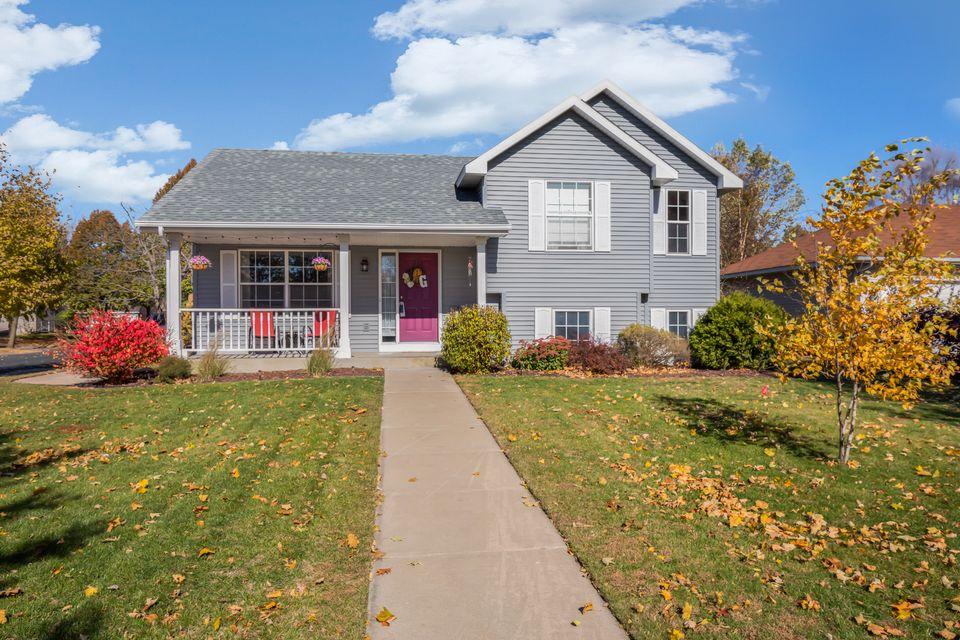 View of Residential at 413 9th Street, Farmington MN 55024, Farmington - Mike Wilen | Minnesota Team Real Estate