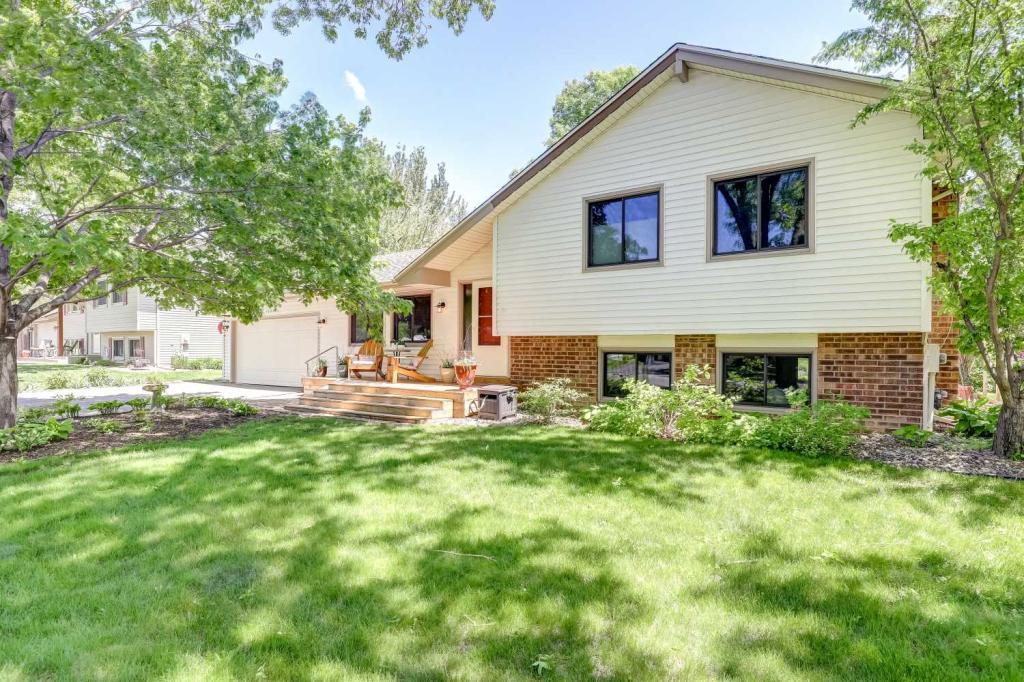 View of Residential at 10609 Yukon Road, Bloomington MN 55438, Bloomington - Mike Wilen | Minnesota Team Real Estate