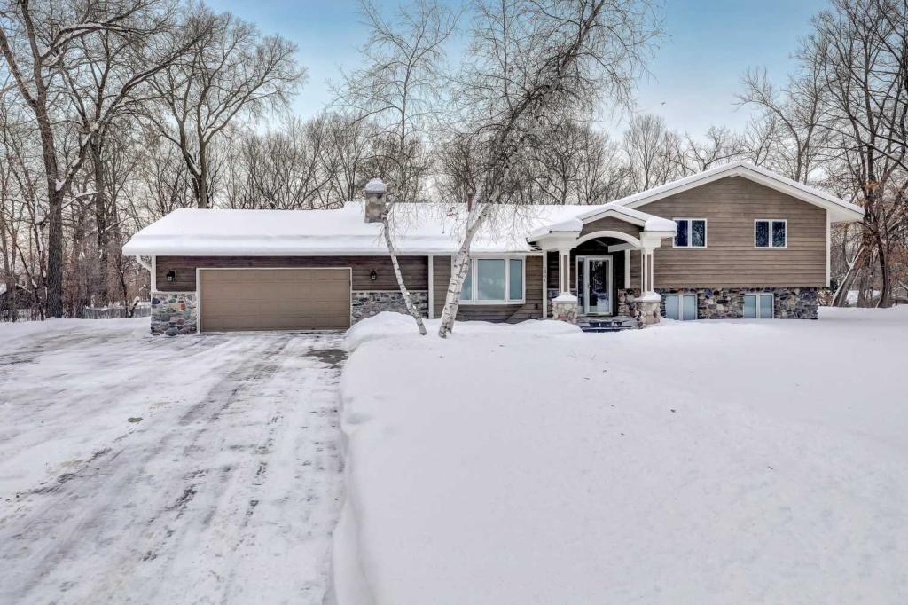 View of Residential at 2901 Tonkaha Drive, Minnetonka MN 55391, Minnetonka - Mike Wilen | Minnesota Team Real Estate