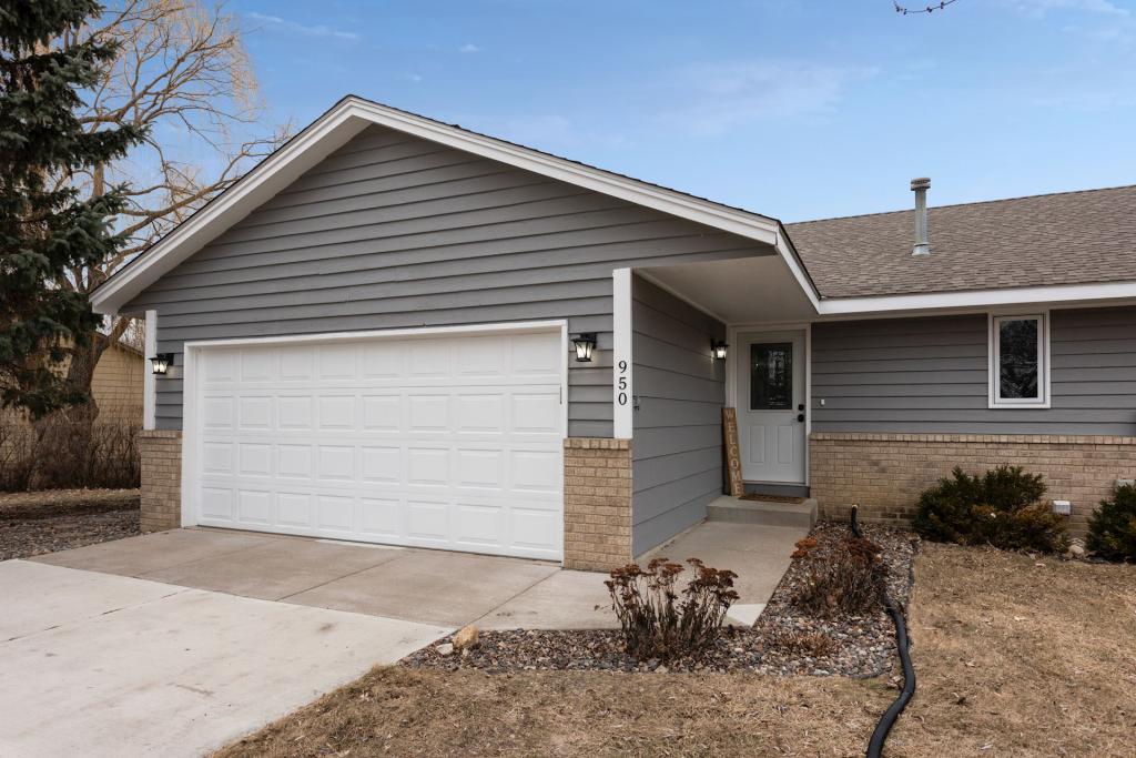 View of Residential at 950 Butte Court, Chanhassen MN 55317, Chanhassen - Mike Wilen | Minnesota Team Real Estate