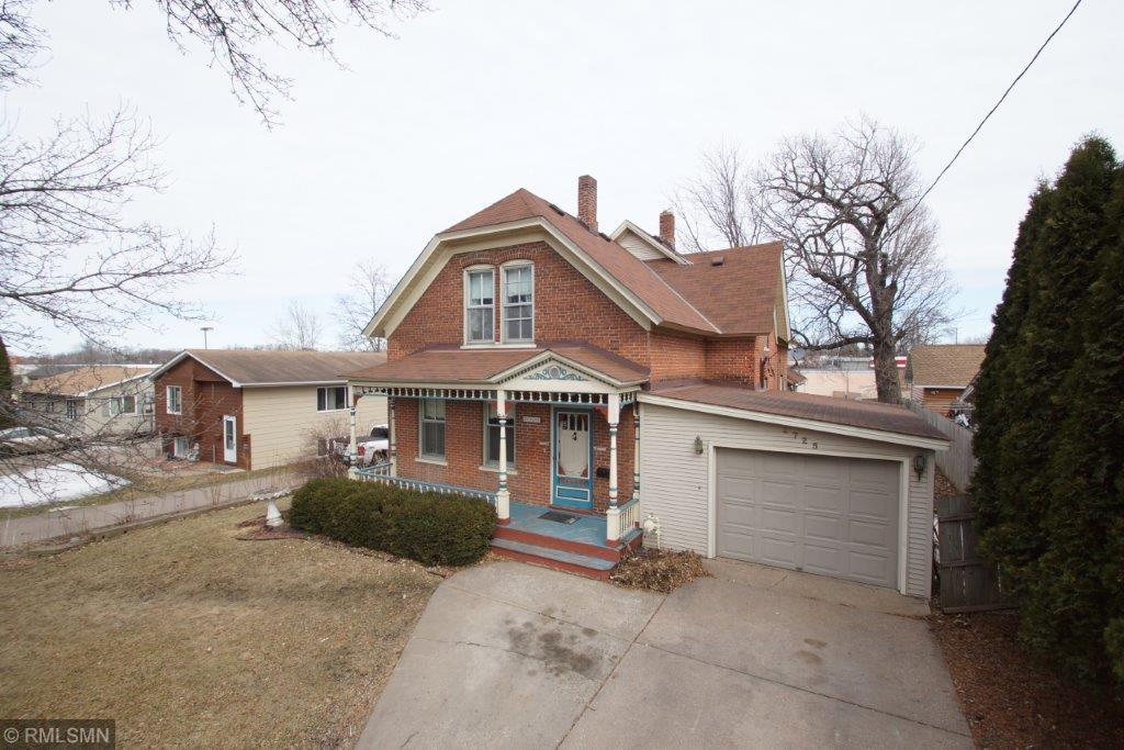 View of Residential Income at 2725 10th Avenue, North Saint Paul MN 55109, North Saint Paul - Mike Wilen | Minnesota Team Real Estate
