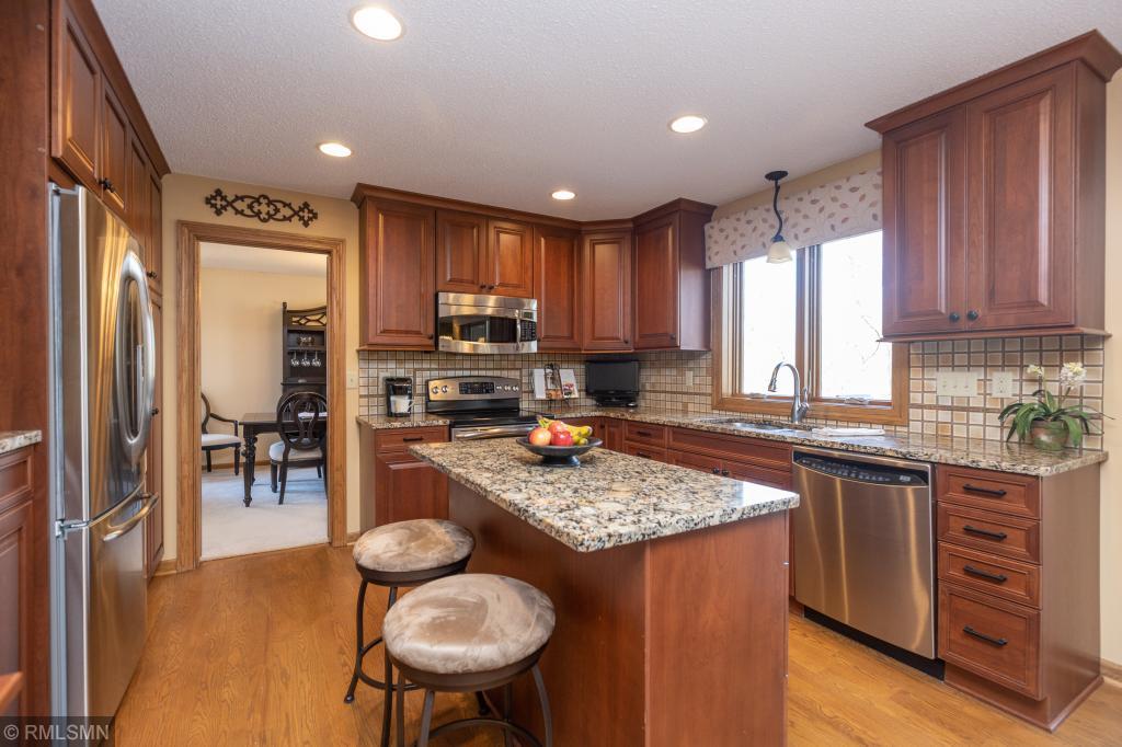 View of Residential at 7805 133rd Street, Apple Valley MN 55124, Apple Valley - Mike Wilen | Minnesota Team Real Estate