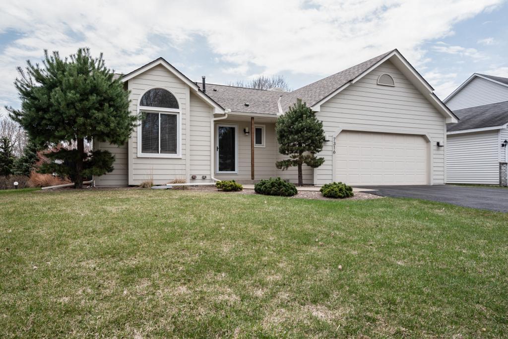 View of Residential at 7316 158th Street, Apple Valley MN 55124, Apple Valley - Mike Wilen | Minnesota Team Real Estate