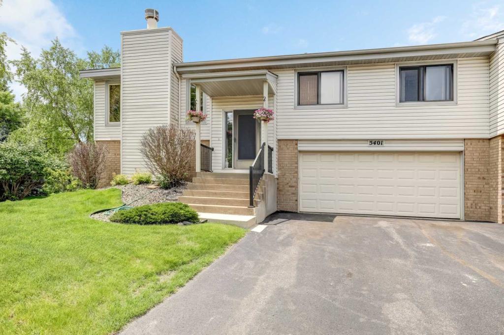 View of Residential at 5401 Pompano Drive, Minnetonka MN 55343, Minnetonka - Mike Wilen | Minnesota Team Real Estate