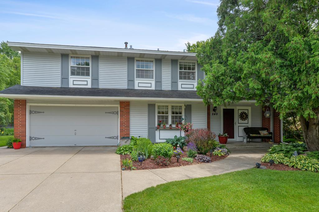 View of Residential at 240 Walnut Lane, Apple Valley MN 55124, Apple Valley - Mike Wilen | Minnesota Team Real Estate