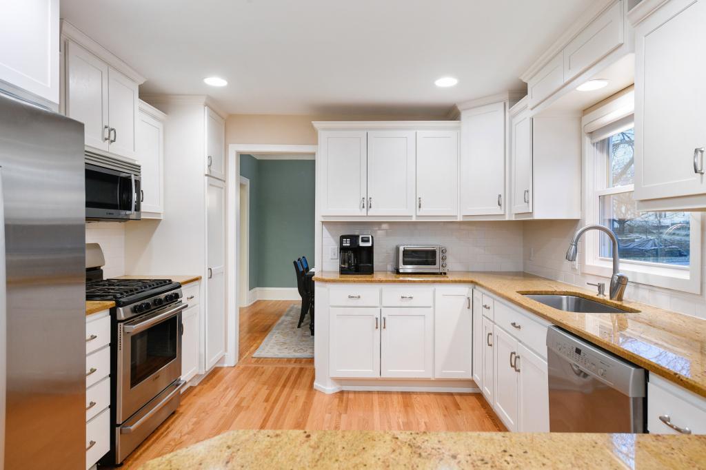 View of Residential at 4949 York Avenue, Minneapolis MN 55410, Minneapolis - Mike Wilen | Minnesota Team Real Estate