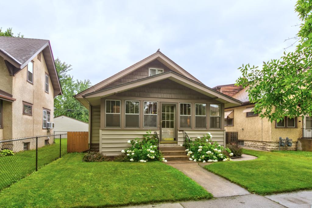 View of Residential at 991 Fuller Avenue, Saint Paul MN 55104, Saint Paul - Mike Wilen | Minnesota Team Real Estate