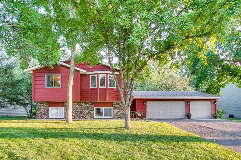 View of Residential at 2411 94th Way, Brooklyn Park MN 55444, Brooklyn Park - Mike Wilen | Minnesota Team Real Estate
