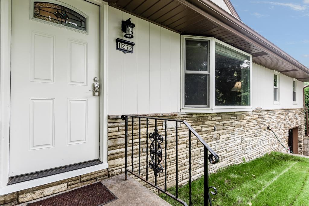 View of Residential at 1232 9th Avenue, South Saint Paul MN 55075, South Saint Paul - Mike Wilen | Minnesota Team Real Estate