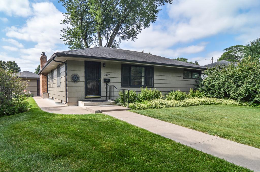 View of Residential at 6807 50th Avenue, Crystal MN 55428, Crystal - Mike Wilen | Minnesota Team Real Estate