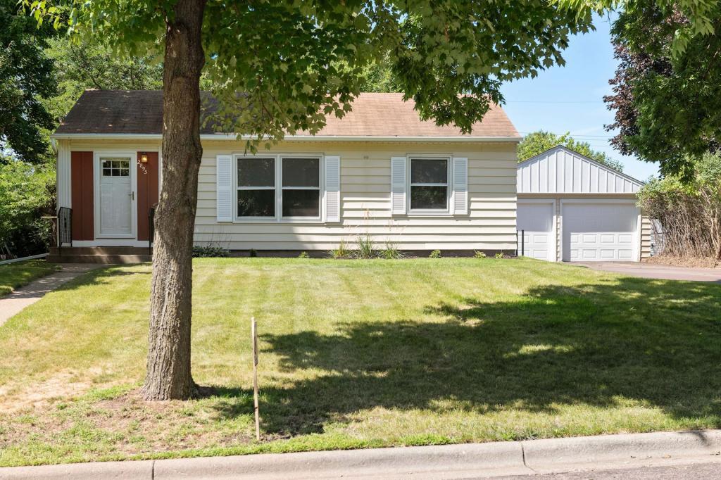 View of Residential at 2895 Arona Street, Roseville MN 55113, Roseville - Mike Wilen | Minnesota Team Real Estate