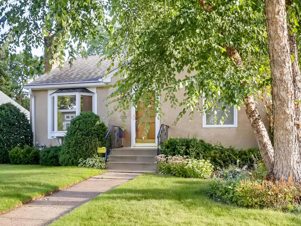 View of Residential at 1014 Iowa Avenue, Saint Paul MN 55117, Saint Paul - Mike Wilen | Minnesota Team Real Estate
