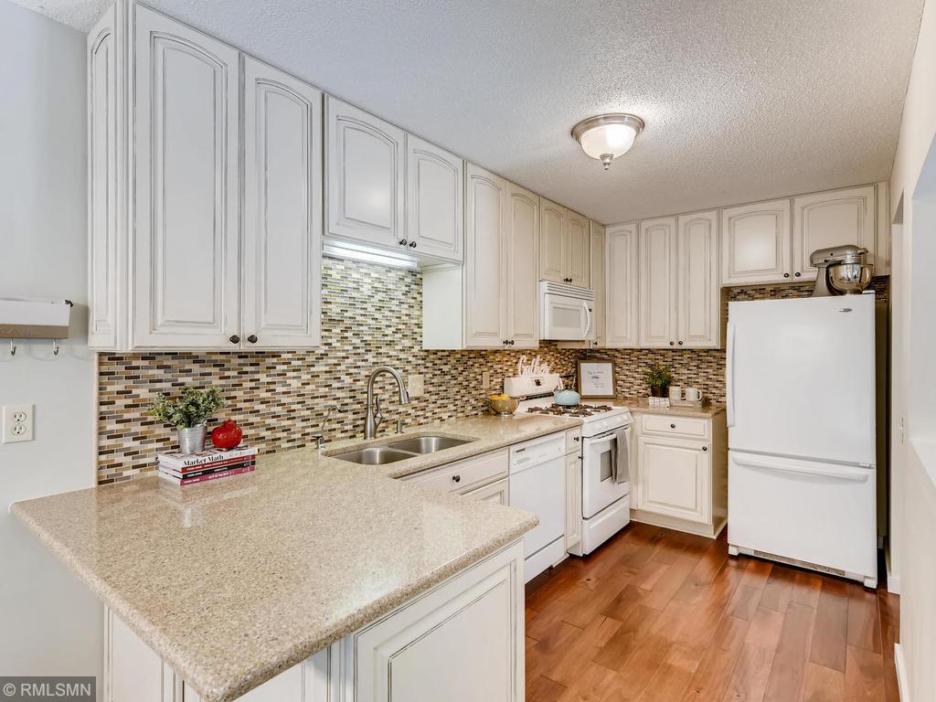 View of Residential at 1417 Oak Leaf Lane, Burnsville MN 55337, Burnsville - Mike Wilen | Minnesota Team Real Estate