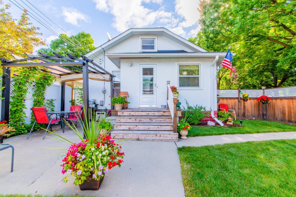 View of Residential at 3856 25th Avenue, Minneapolis MN 55406, Minneapolis - Mike Wilen | Minnesota Team Real Estate