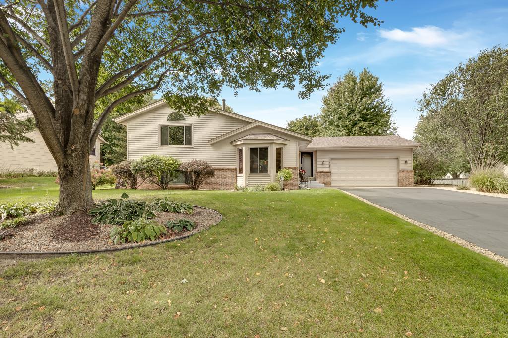 View of Residential at 975 Pointe Way, Eagan MN 55123, Eagan - Mike Wilen | Minnesota Team Real Estate