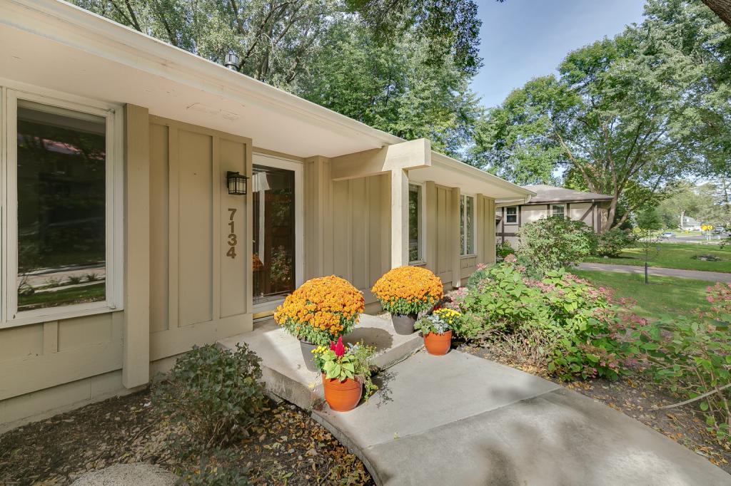 View of Residential at 7134 Valley View Road, Edina MN 55439, Edina - Mike Wilen | Minnesota Team Real Estate
