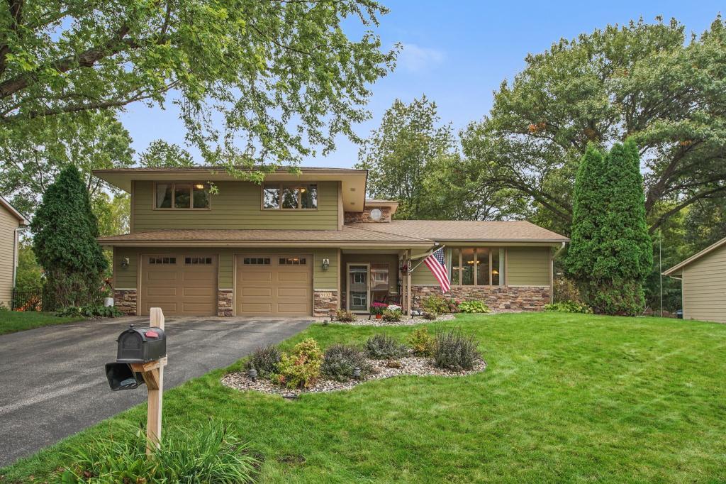 View of Residential at 9132 Hyland Creek Road, Bloomington MN 55437, Bloomington - Mike Wilen | Minnesota Team Real Estate