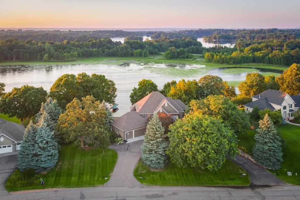 View of Residential at 827 Vista Ridge Lane, Shakopee MN 55379, Shakopee - Mike Wilen | Minnesota Team Real Estate