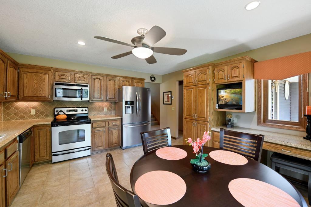 View of Residential at 11984 88th Avenue, Maple Grove MN 55369, Maple Grove - Mike Wilen | Minnesota Team Real Estate