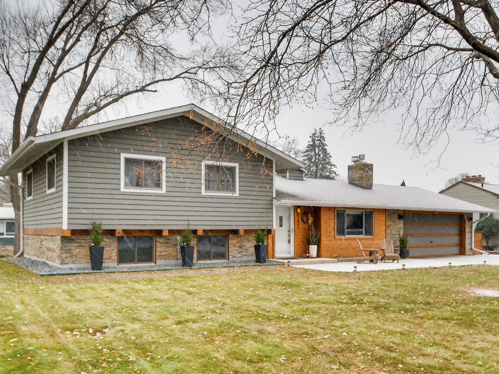 View of Residential at 1721 Vicki Lane, Mendota Heights MN 55118, Mendota Heights - Mike Wilen | Minnesota Team Real Estate