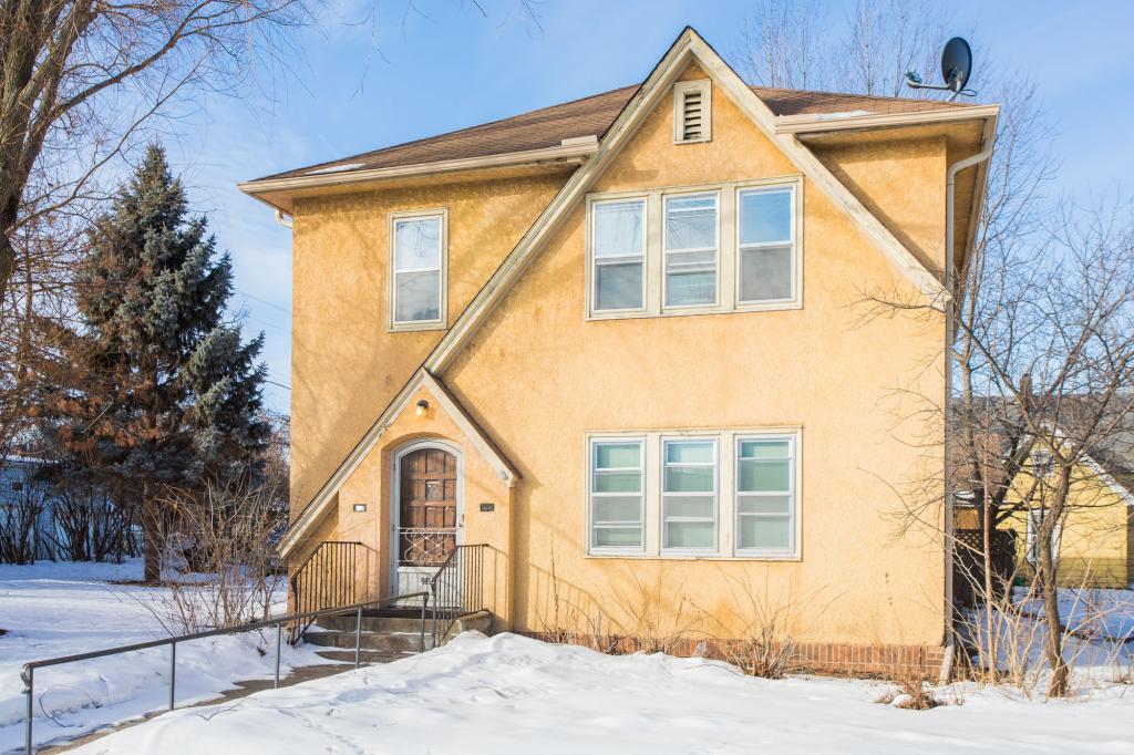 View of Residential Income at 885 Oakdale Avenue, West Saint Paul MN 55118, West Saint Paul - Mike Wilen | Minnesota Team Real Estate